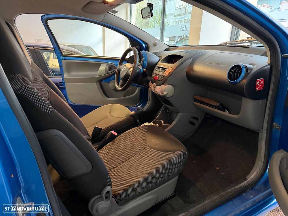 Toyota Aygo 1.0 Sport Pack MM - 10