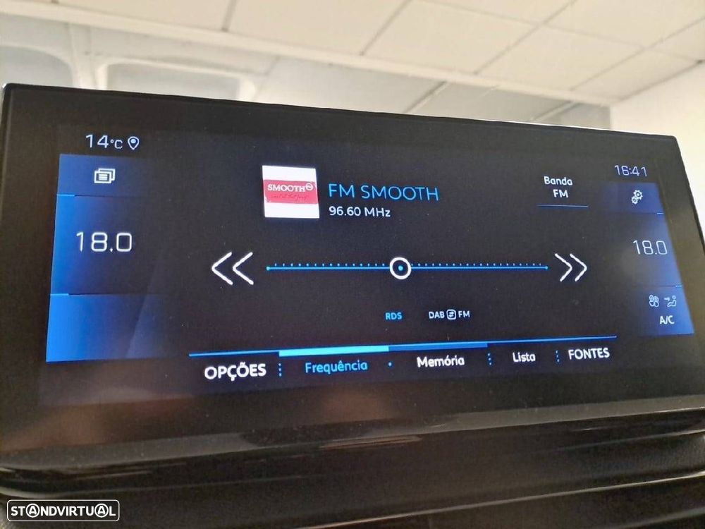 Peugeot 3008 1.2 PureTech Allure Pack EAT8 - 21