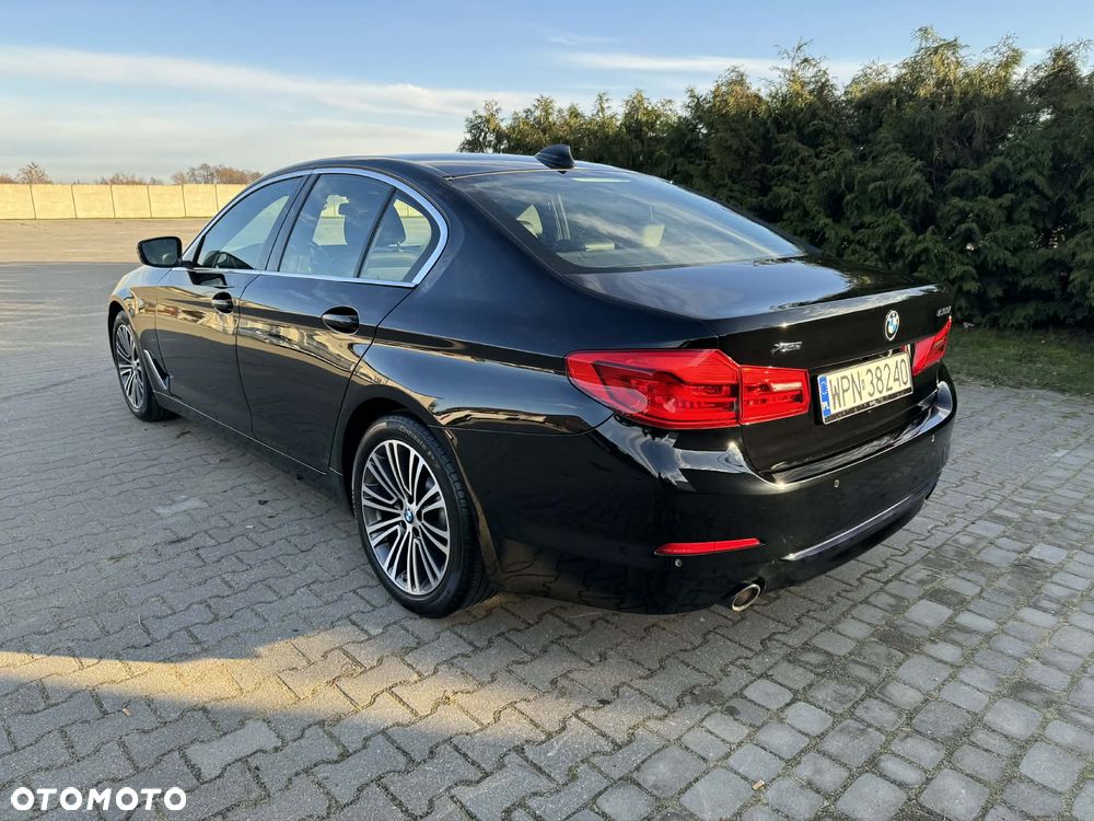 BMW Seria 5 530i Sport Line - 19