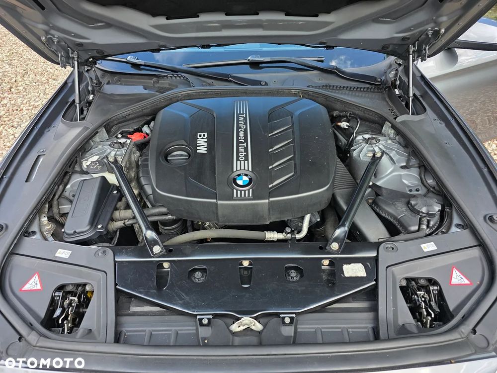 BMW Seria 5 520d - 38