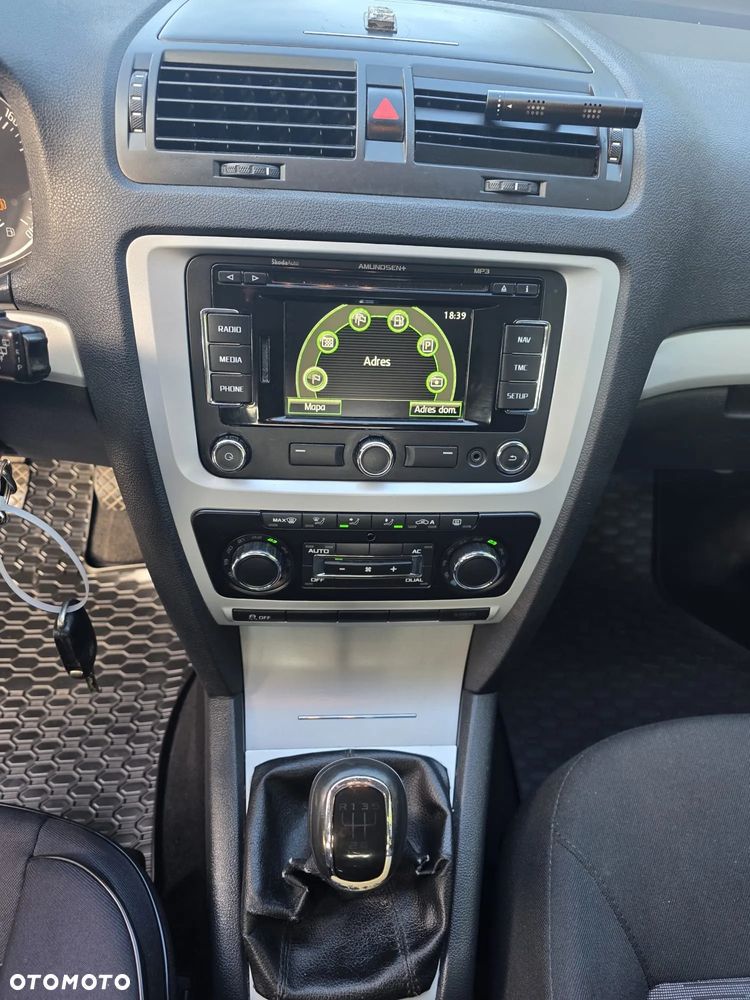Skoda Octavia 1.6 TDI Family Plus - 8