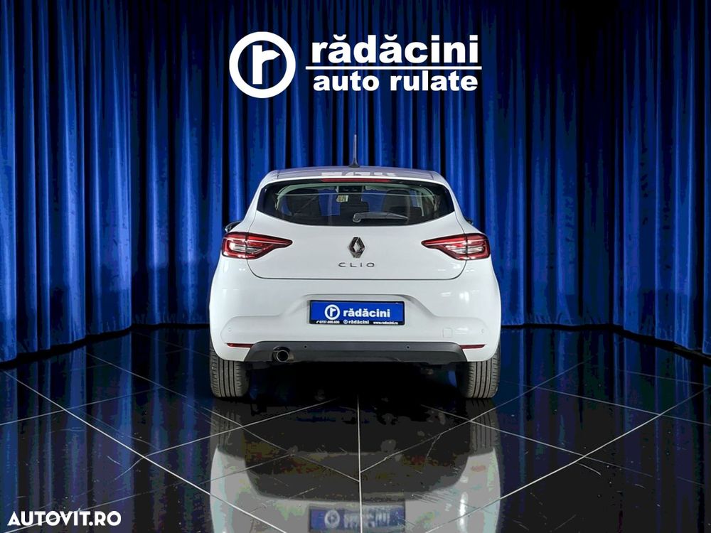 Renault Clio - 9