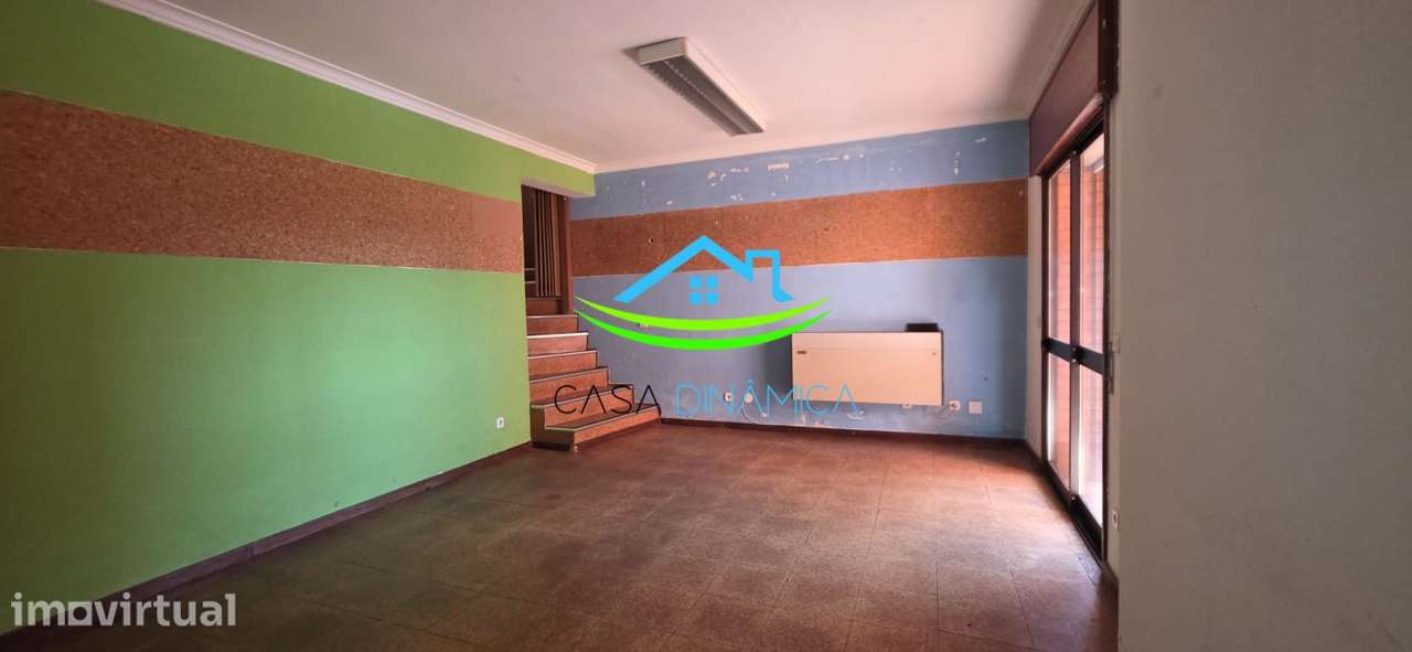 Espaço para Serviços com 5 Divisões, Kitchenette, Varanda e Terraç - Grande imagem: 2/30