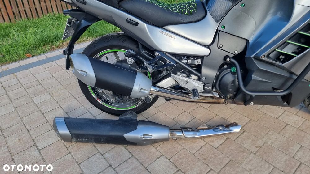 Kawasaki GTR - 26