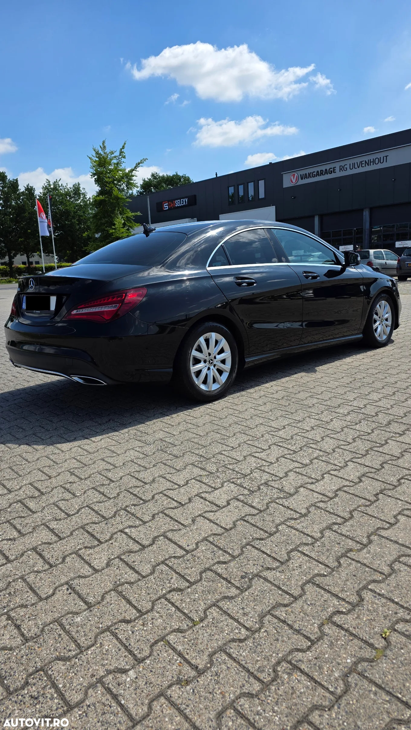 Mercedes-Benz CLA 220 (CDI) d 4Matic 7G-DCT Urban - 4