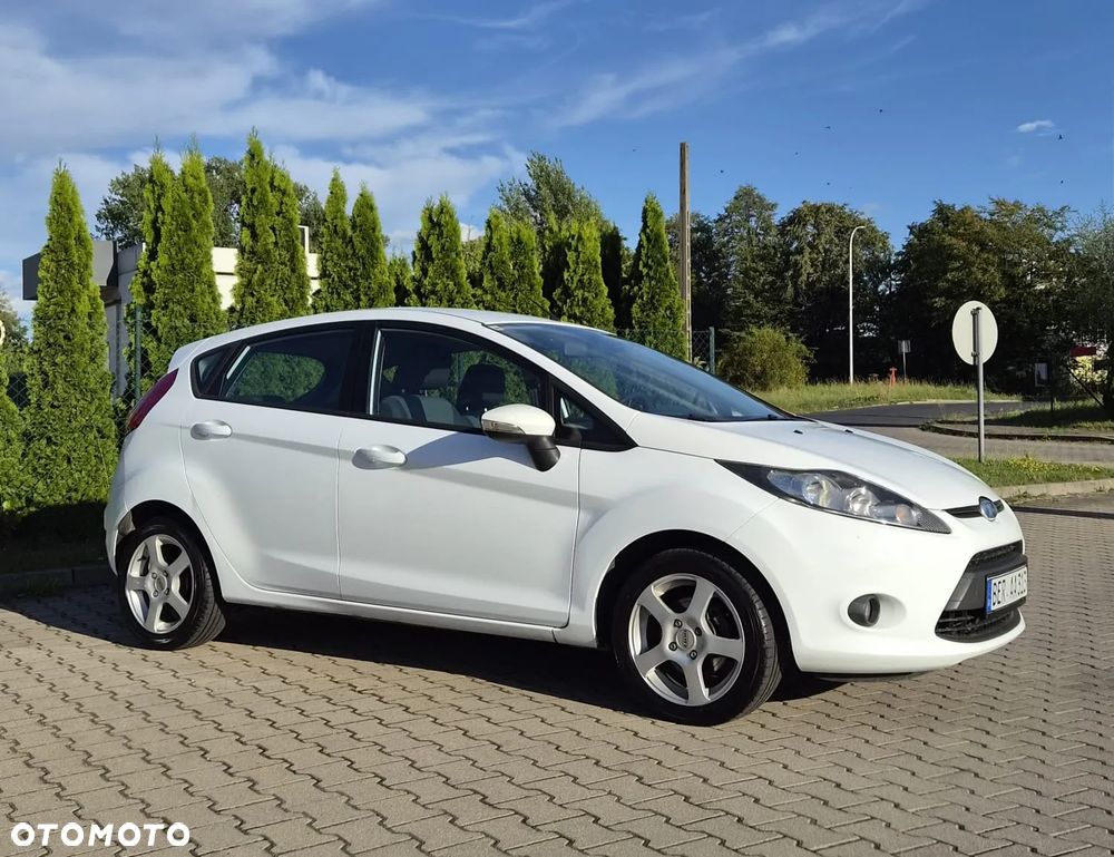Ford Fiesta 1.25 Champions Edition - 9
