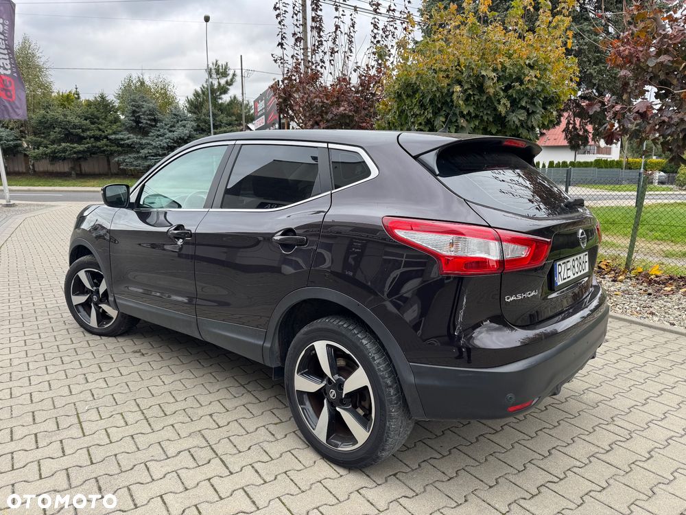 Nissan Qashqai 1.6 DCi Xtronic N-Connecta - 8