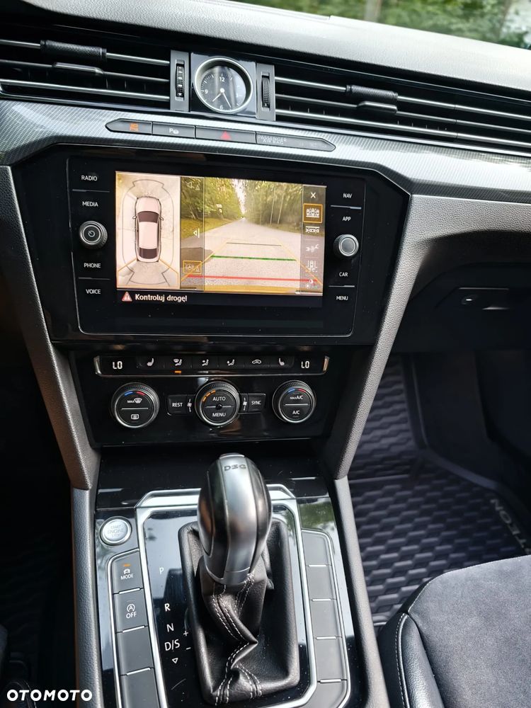 Volkswagen Arteon 2.0 TDI SCR R-Line DSG - 15