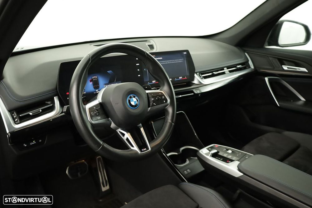 BMW X1 xDrive25e - 8