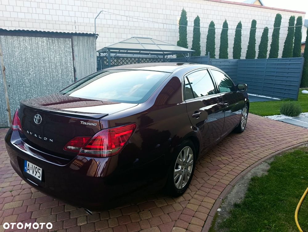 Toyota Avalon - 4