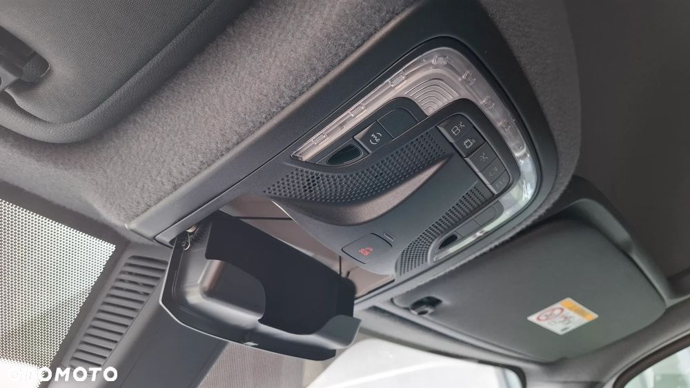 Mercedes-Benz Sprinter - 15