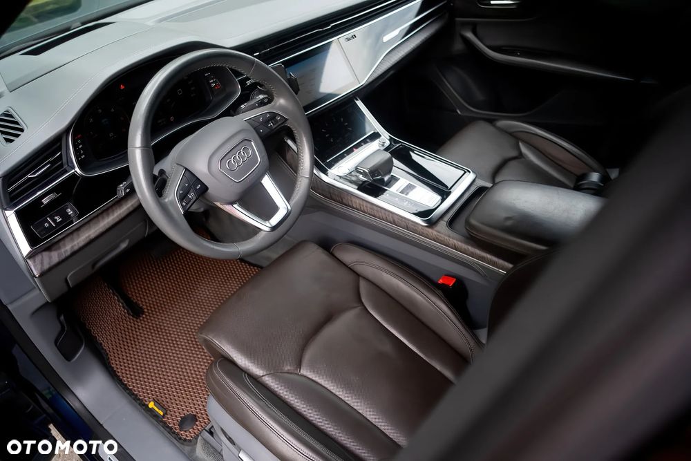 Audi Q8 - 21