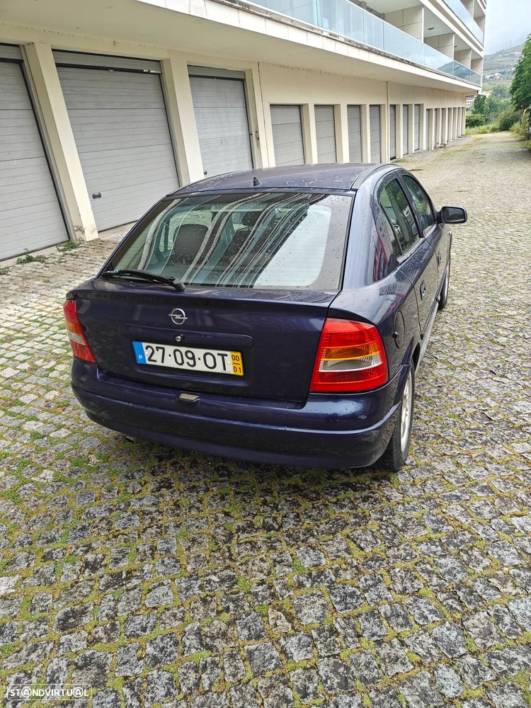 Opel Astra 1.4 Sport - 4
