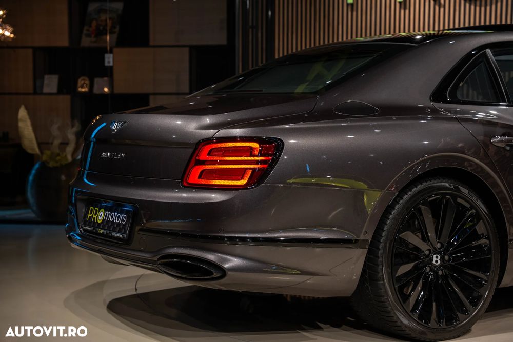 Bentley Flying Spur - 17