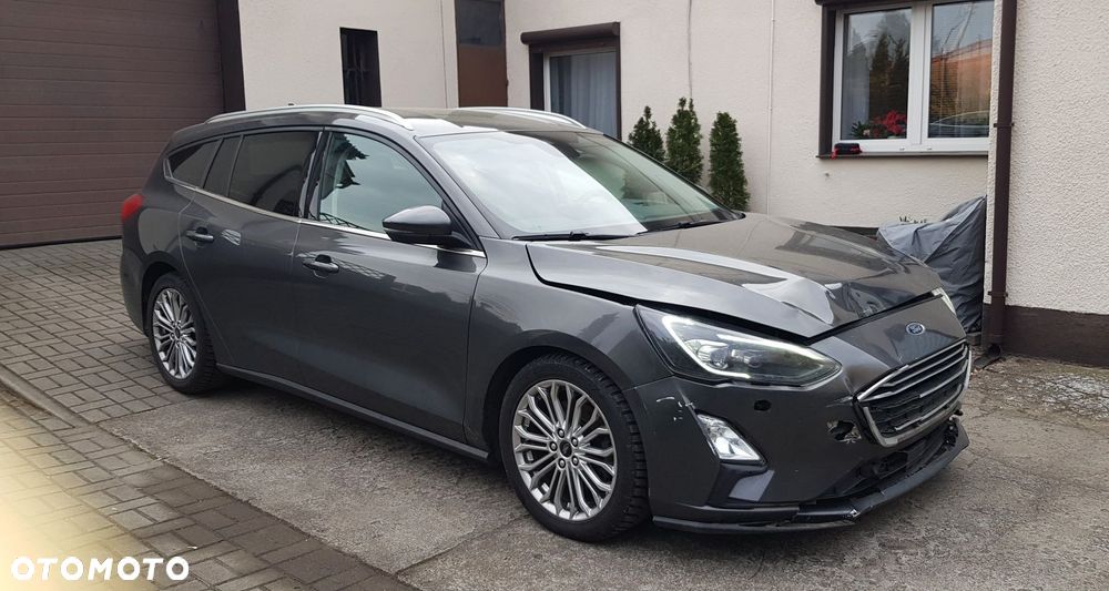 Ford Focus 2.0 EcoBlue STart-Stopp-System TITANIUM - 1