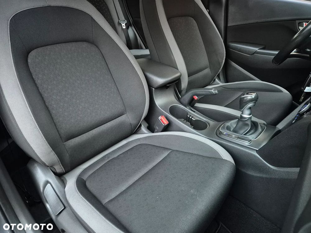 Hyundai Kona - 26