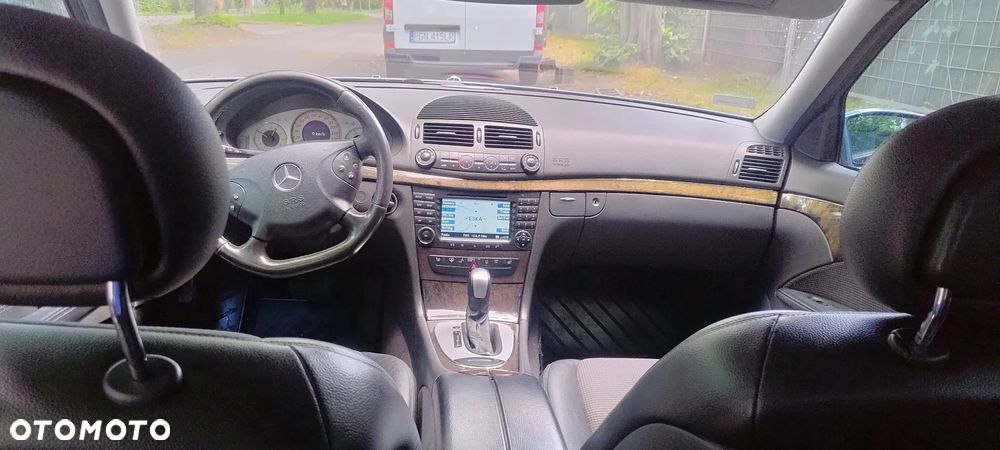 Mercedes-Benz Klasa E - 15