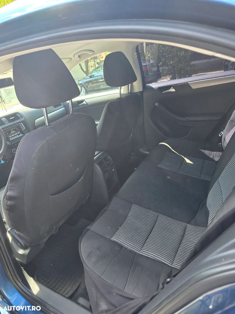 Volkswagen Jetta 1.2 TSI Comfortline - 10