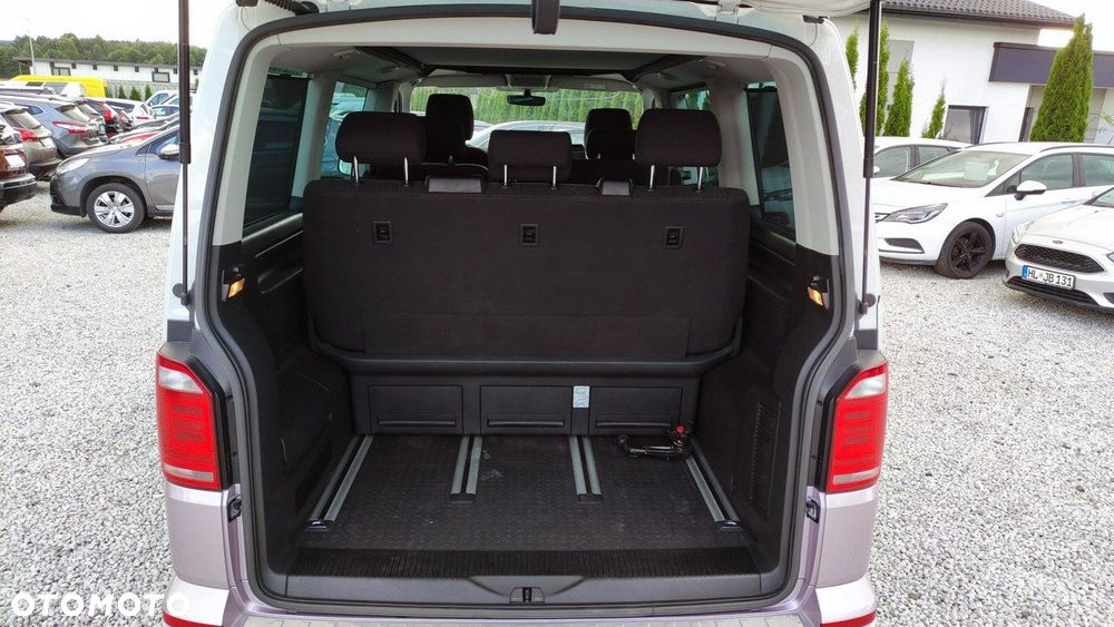 Volkswagen Multivan - 26