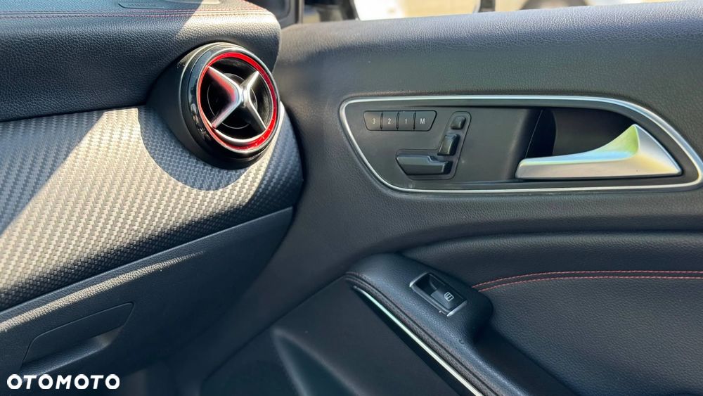 Mercedes-Benz Klasa A 45 AMG 4Matic AMG Speedshift 7G-DCT - 17