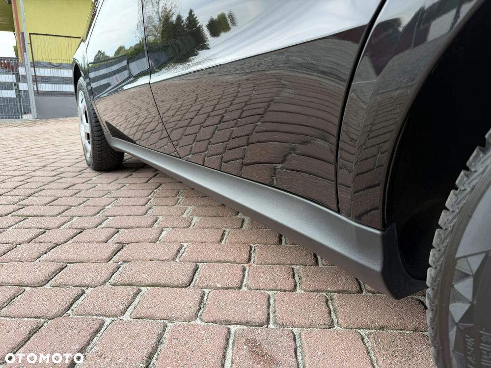 Mercedes-Benz Klasa A 150 Elegance Edition 10 - 25