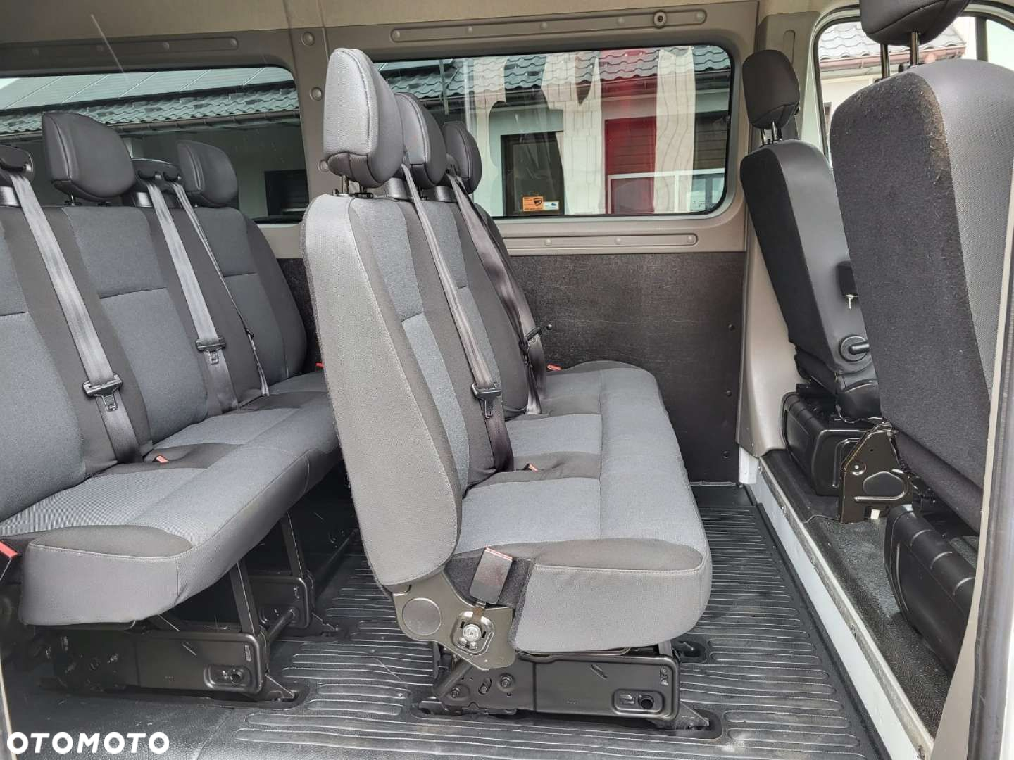 Renault Master 2.3 170ps. L2H2  8-osobowy - 31