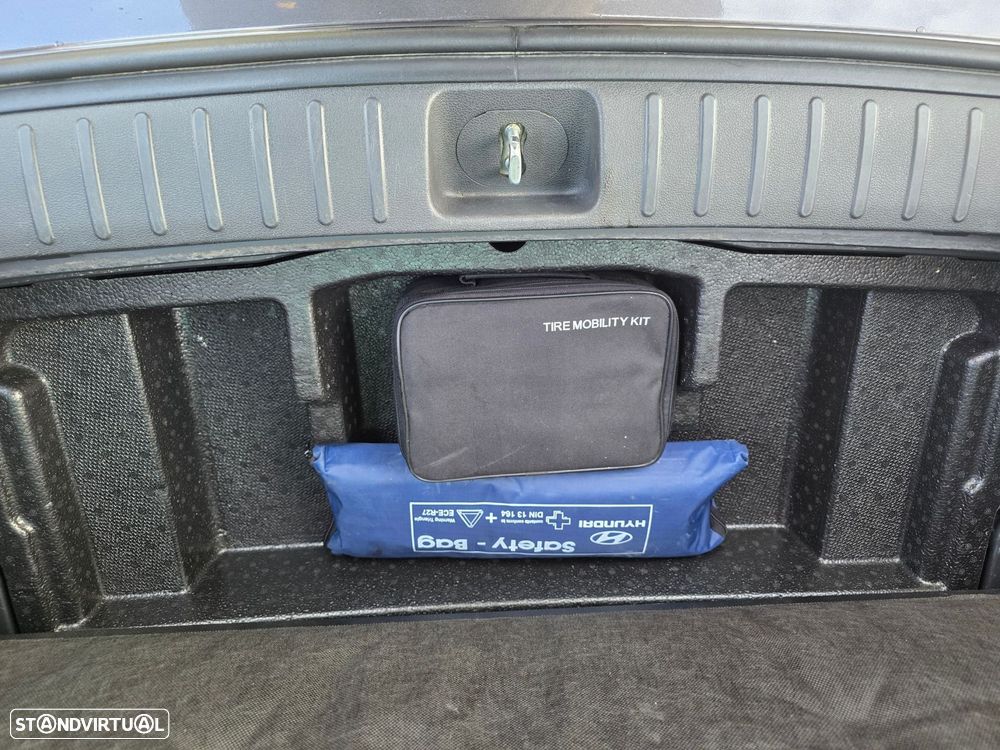 Hyundai Tucson 1.7 CRDi Executive - 17