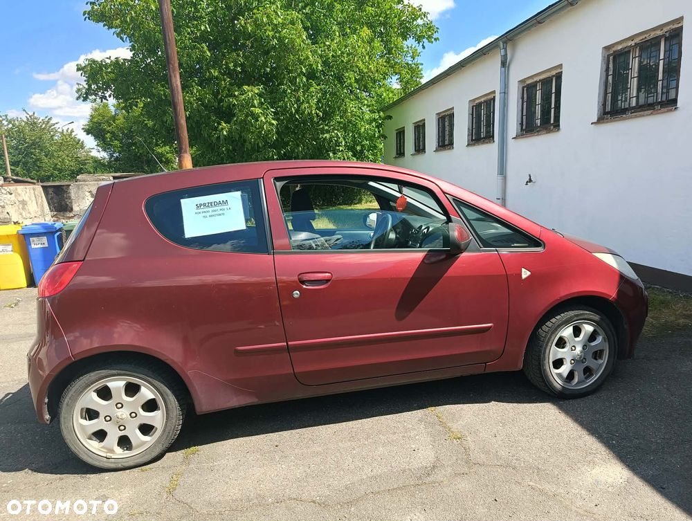 Mitsubishi Colt - 2