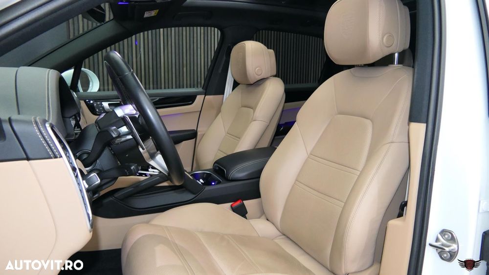 Porsche Cayenne Tiptronic S Platinum Edition - 14