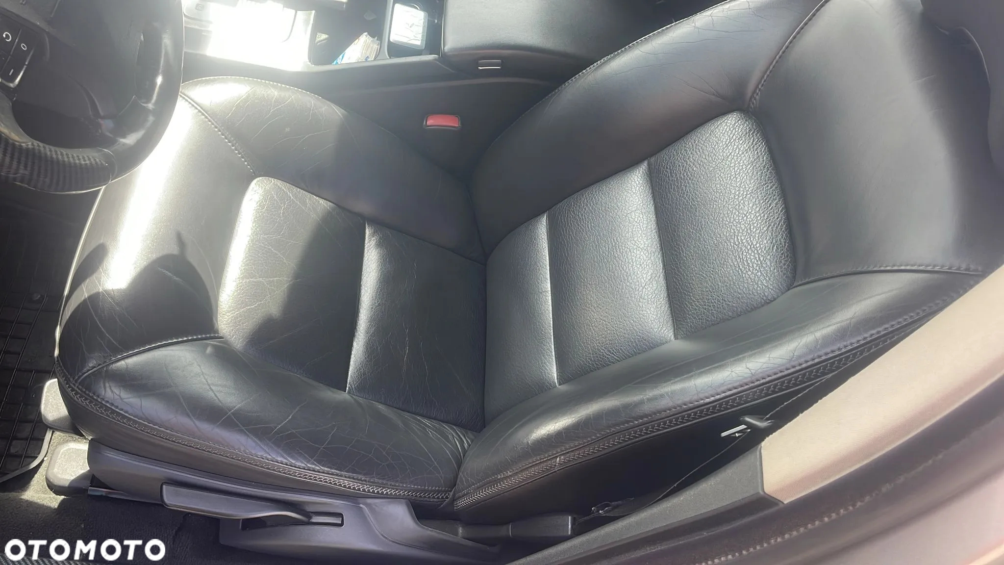 Volvo XC 70 D5 AWD Kinetic - 16
