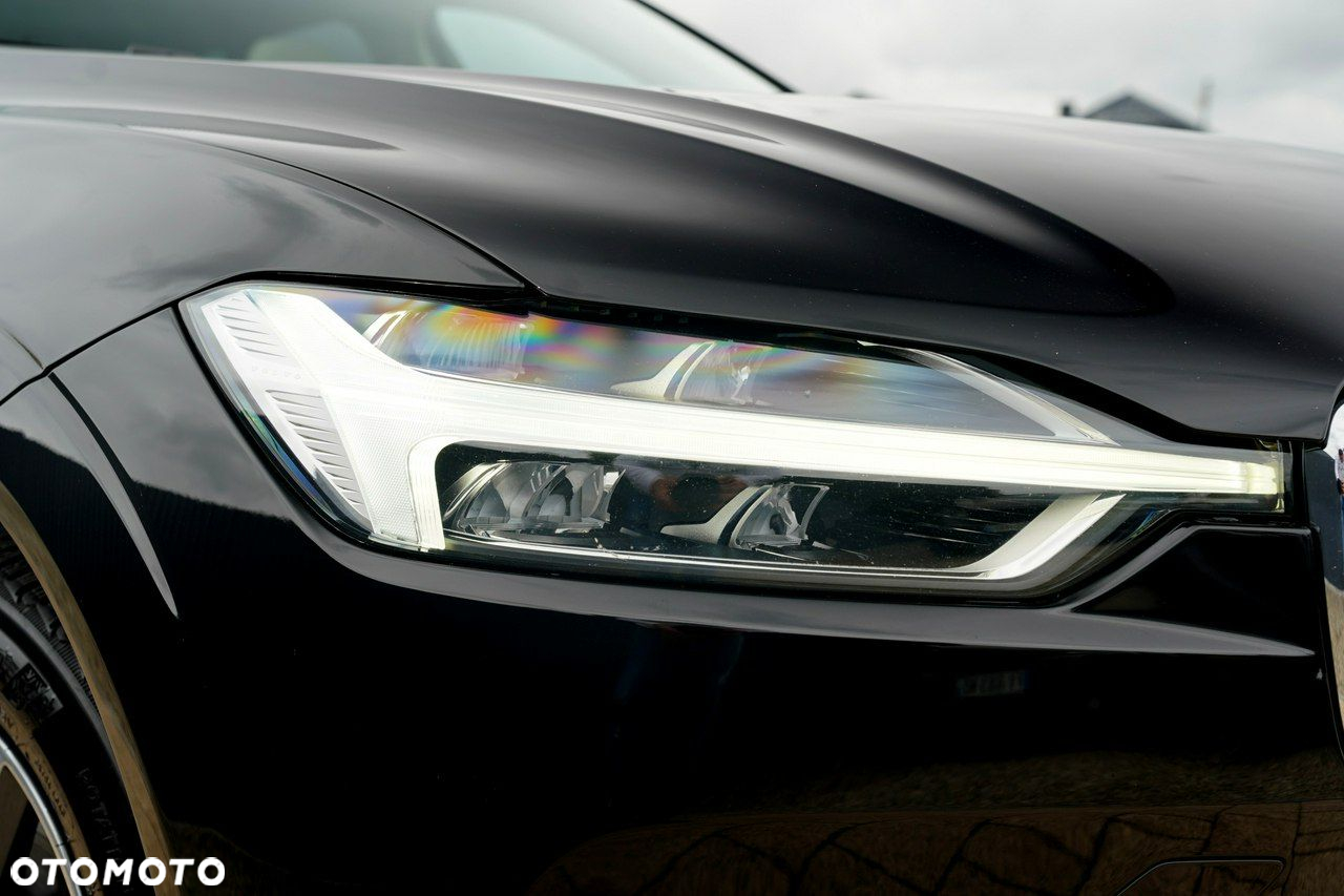 Volvo XC 60 - 6