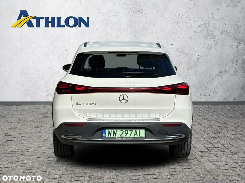 Mercedes-Benz EQA - 4