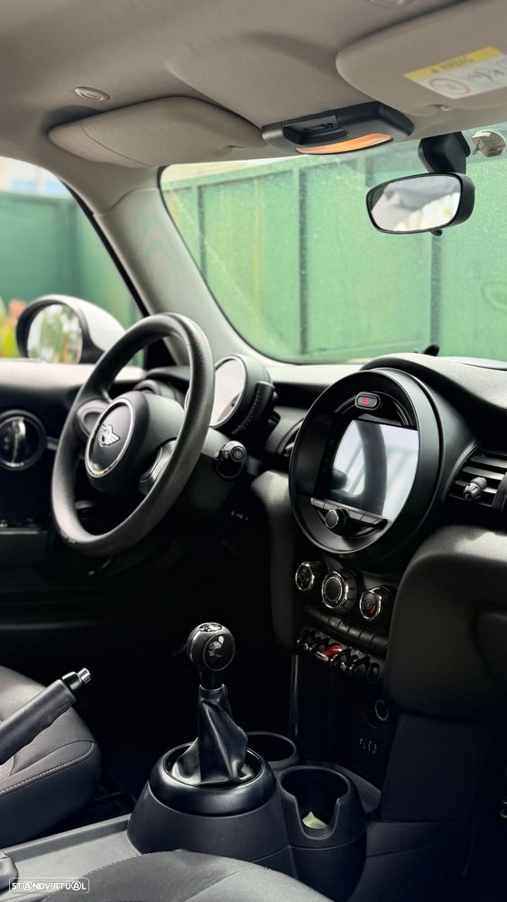 MINI 3 Portas One D Metropolitan - 22