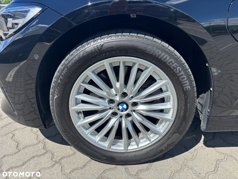 BMW Seria 3 320e - 19