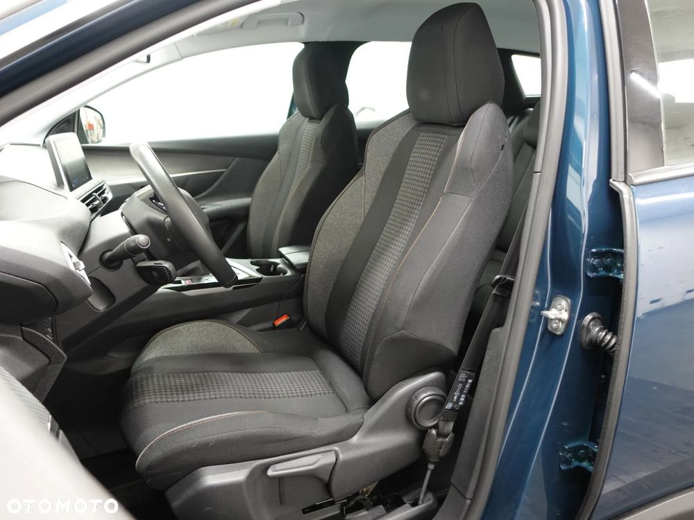 Peugeot 3008 PureTech 130 Stop & Start GPF Active - 23