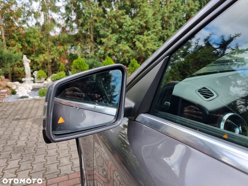 Mercedes-Benz GLA - 19