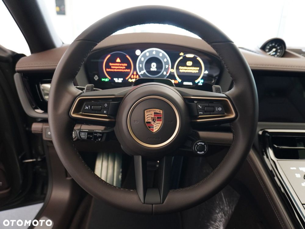 Porsche Panamera 4 - 26