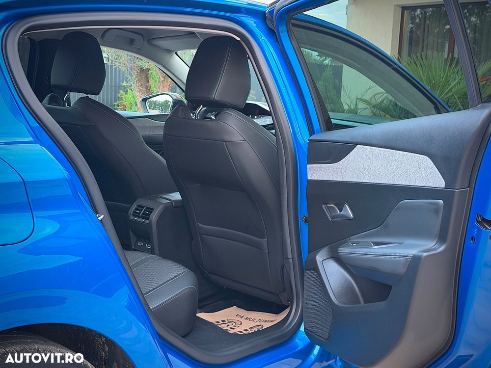 Peugeot 308 1.2 L PureTech Turbo S&S EAT8 Allure Pack - 21