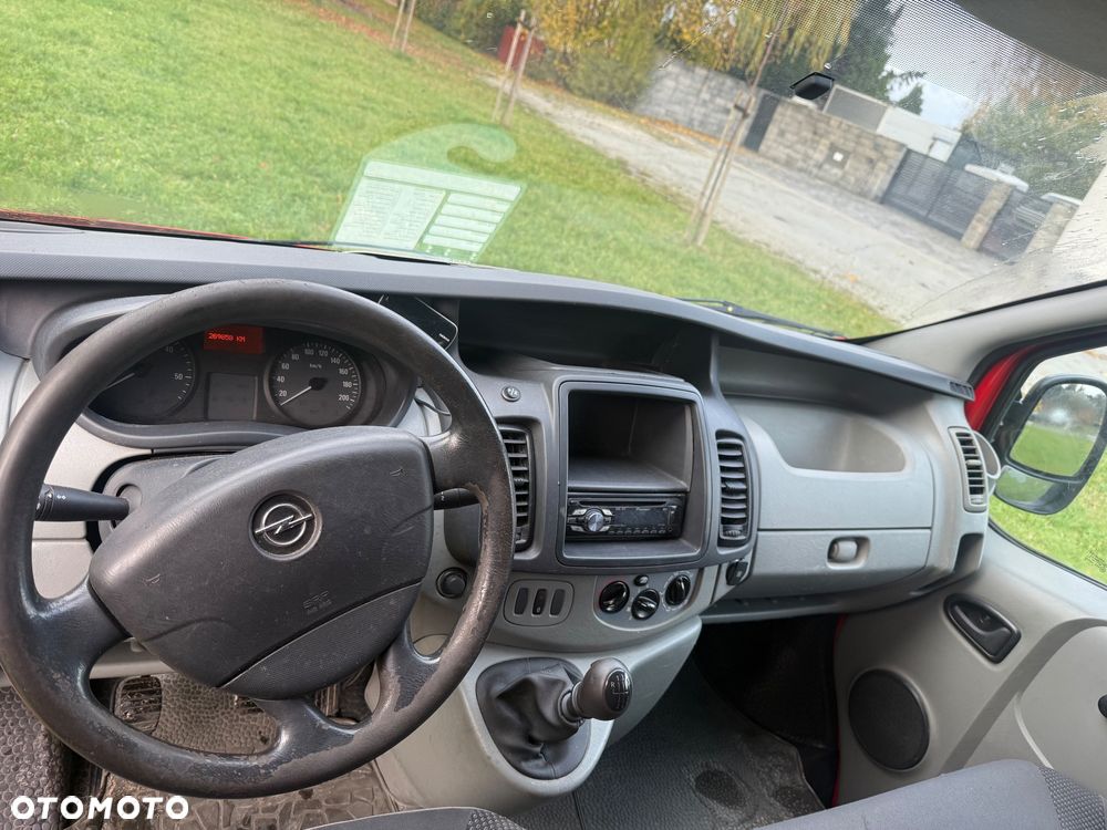 Opel Vivaro - 8