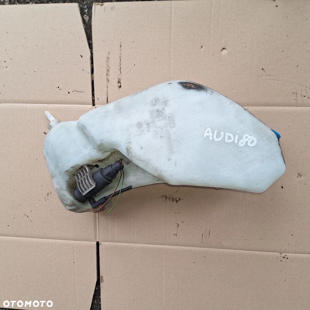 ZBIORNICZEK SPRYSKIWACZY AUDI 80 B4 - 2