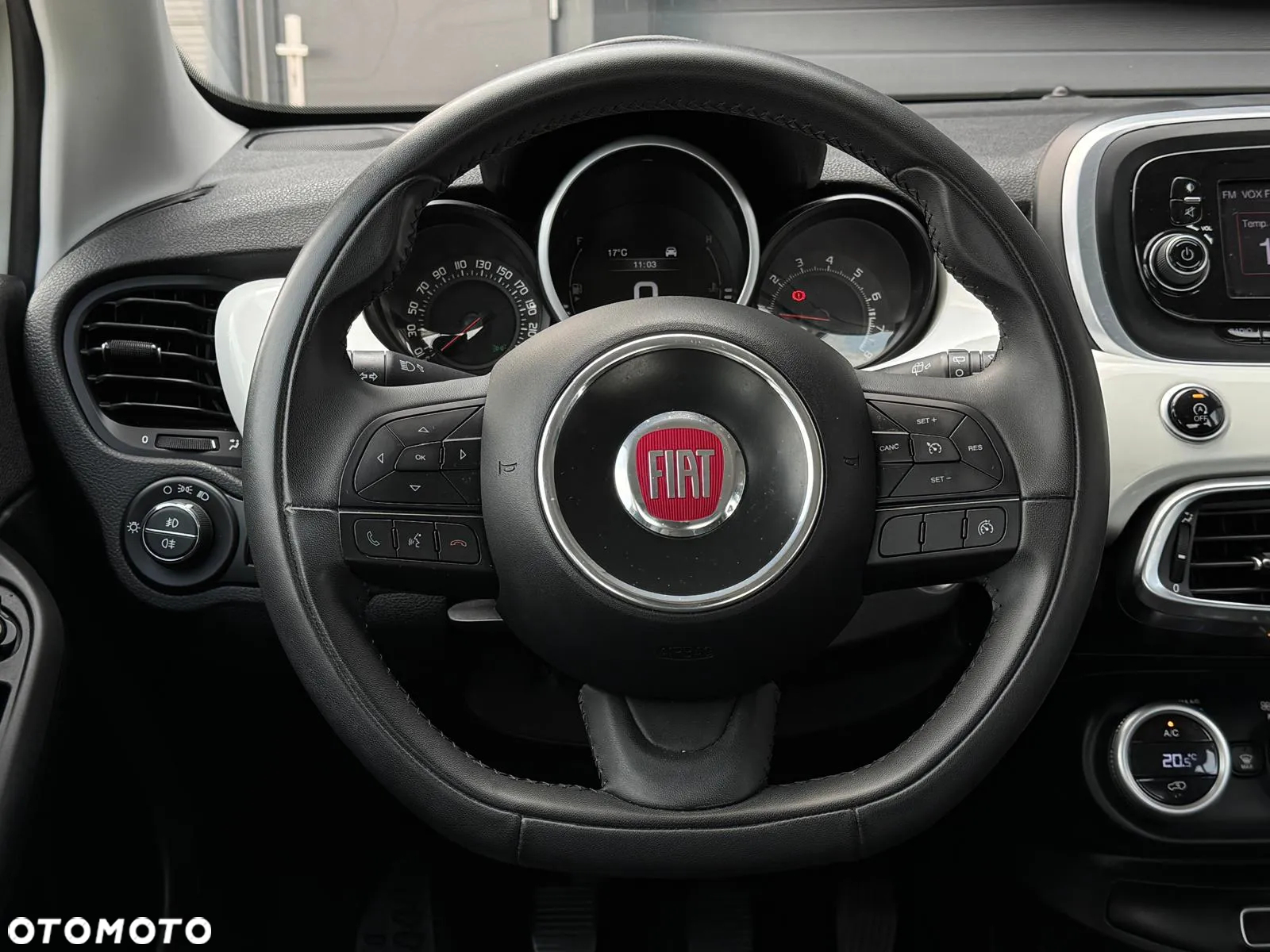 Fiat 500X 1.4 MultiAir Lounge - 24