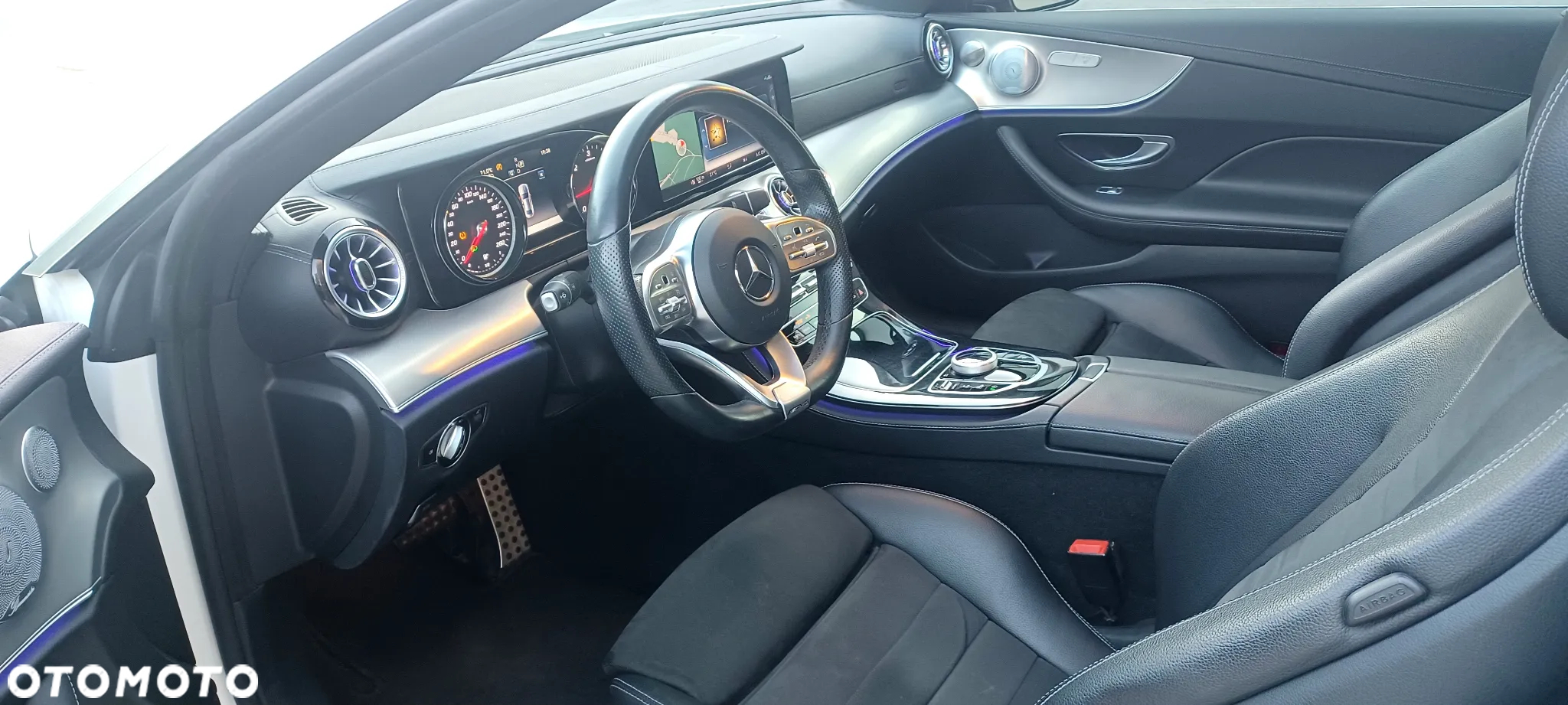 Mercedes-Benz Klasa E 220 d Coupe 9G-TRONIC - 11