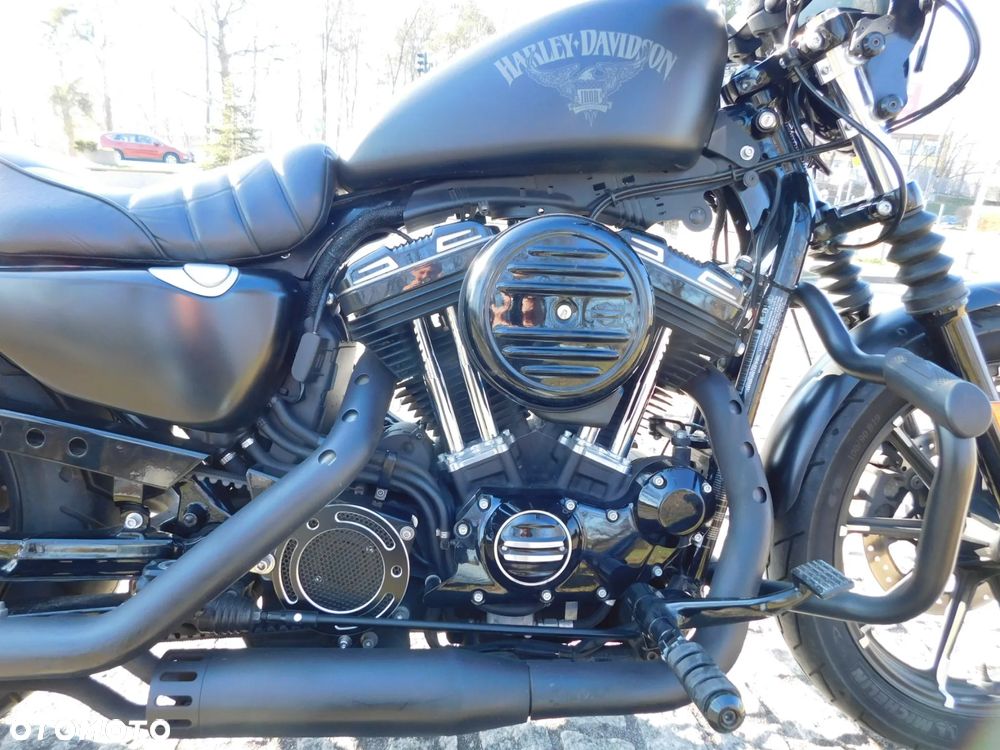 Harley-Davidson Sportster Iron 883 - 5
