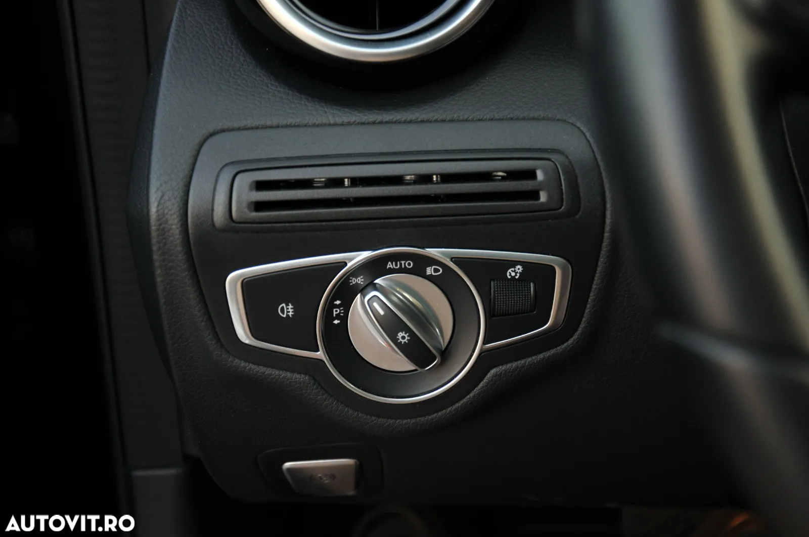 Mercedes-Benz C 180 d T 9G-TRONIC Exclusive - 31