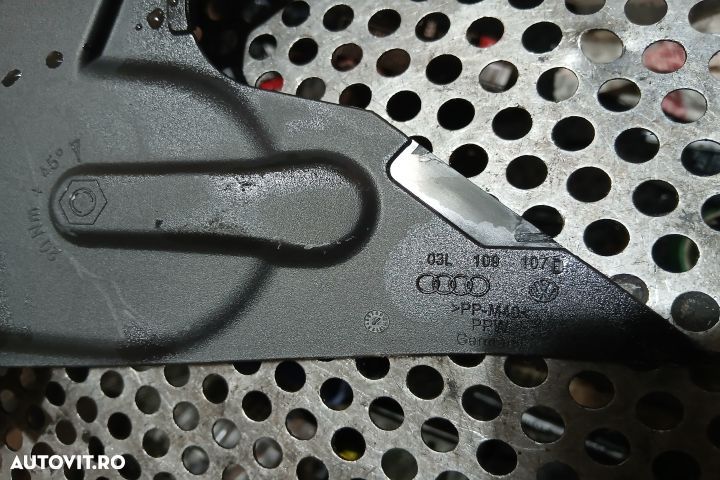 Capac distributie superior 03L109107D 03L109107D Volkswagen VW Golf 6 - 2