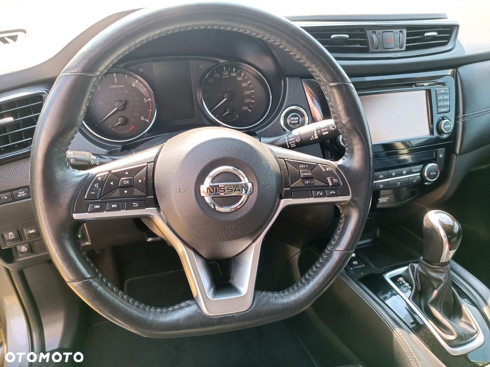 Nissan X-Trail 2.0 dCi Tekna 4WD Xtronic - 29