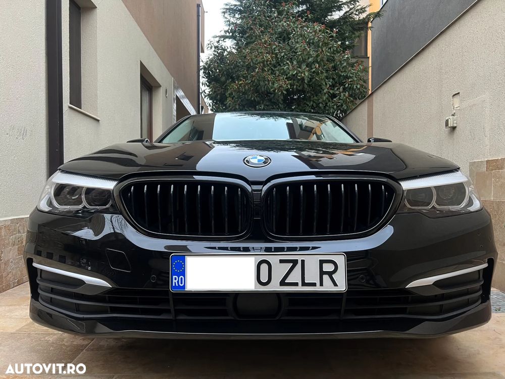 BMW Seria 5 520d Aut. Luxury Line - 1
