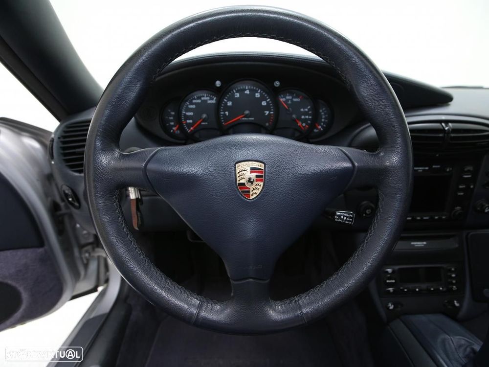 Porsche 911 (996) - 21