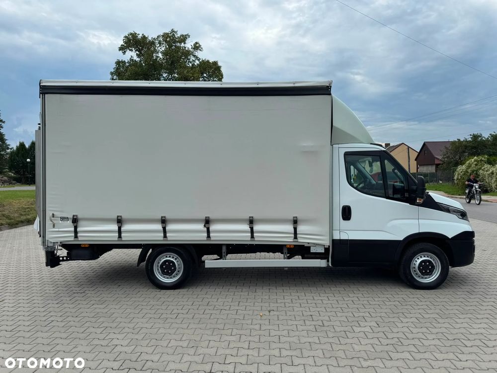 Iveco DAILY 35 LIFT Climatronic Elektryka Tempomat Kamera Winda Plandeka Kontener 3os. Serwis - 13