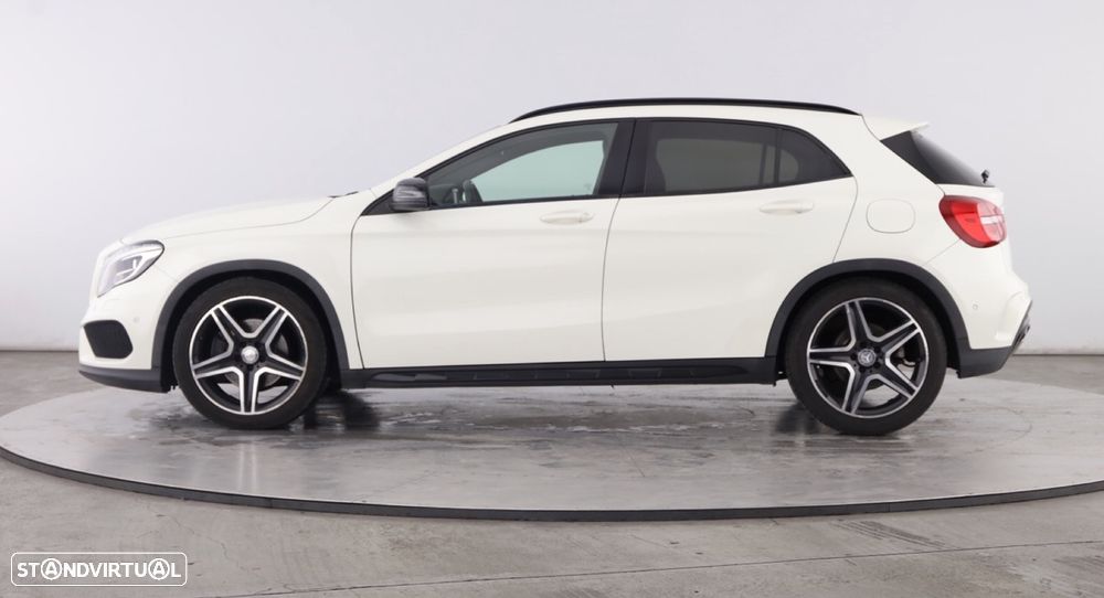 Mercedes-Benz GLA 220 CDi AMG Line - 10